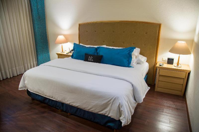 Hotel Riazor Aeropuerto Мехіко Номер фото